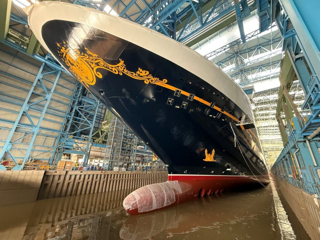 disney destiny floated up meyer werft