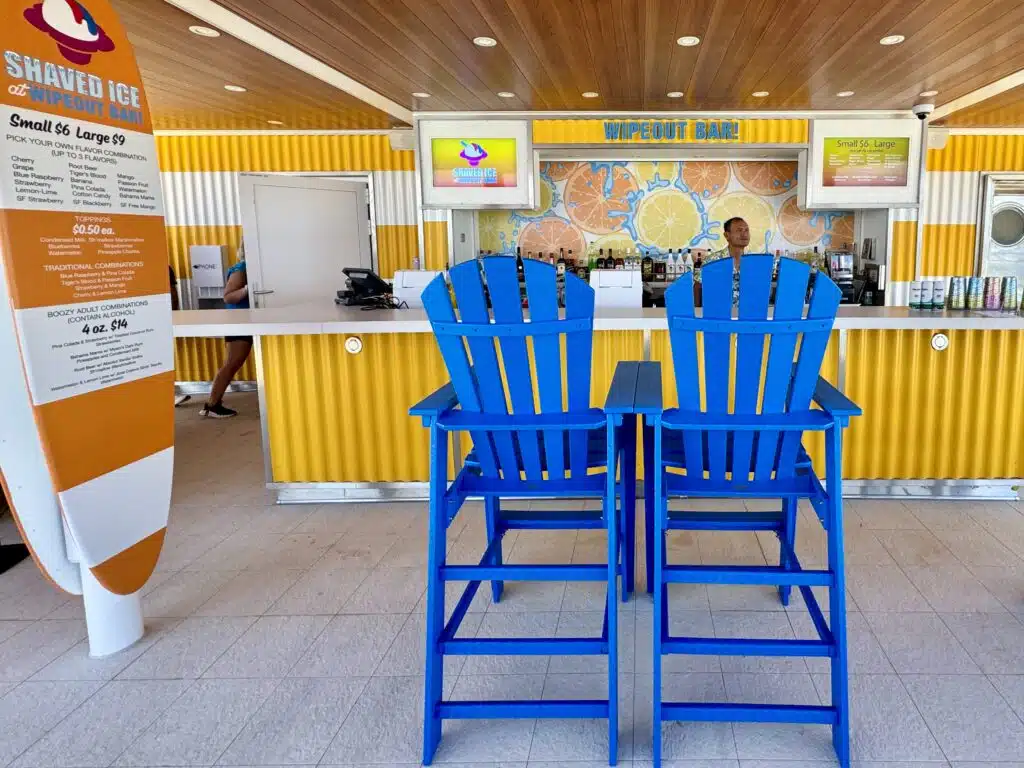 Utopia of the Seas Bars